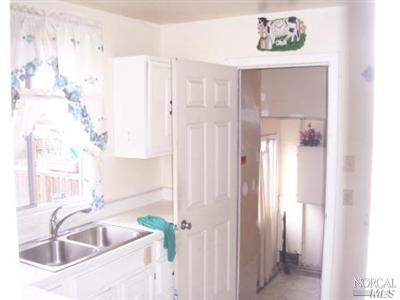 1005 Pine St, Vallejo, CA 94590 photo 4