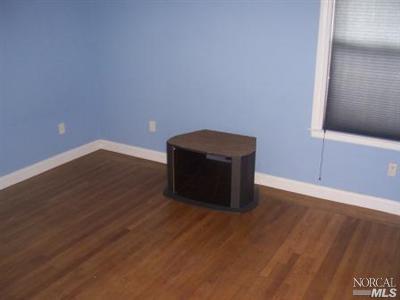 1005 Pine St, Vallejo, CA 94590 photo 5