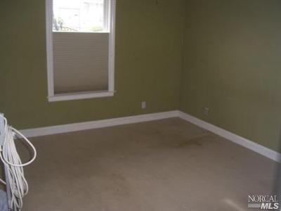 1005 Pine St, Vallejo, CA 94590 photo 8