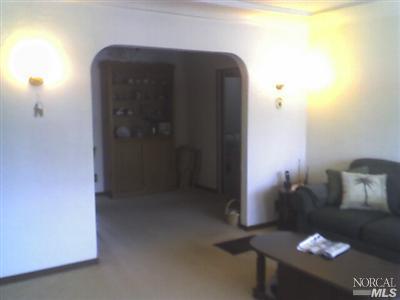 219 Delaware St, Vallejo, CA 94590 photo 2