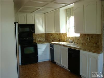 231 E 2nd St, Benicia, CA 94510 photo 7