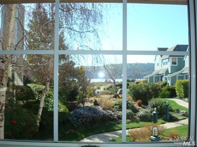 231 E 2nd St, Benicia, CA 94510 photo 9