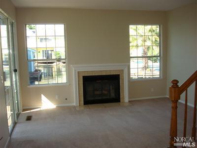 231 E 2nd St, Benicia, CA 94510 photo 3