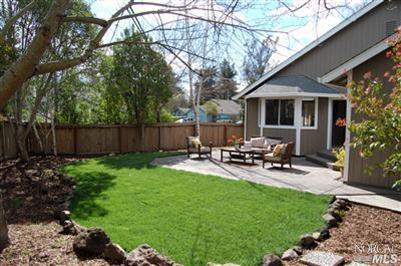 8878 Lebec Ln, Cotati, CA 94931 photo 2