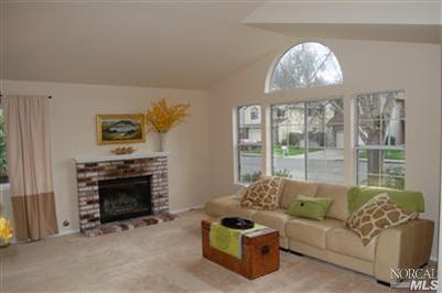 8878 Lebec Ln, Cotati, CA 94931 photo 3
