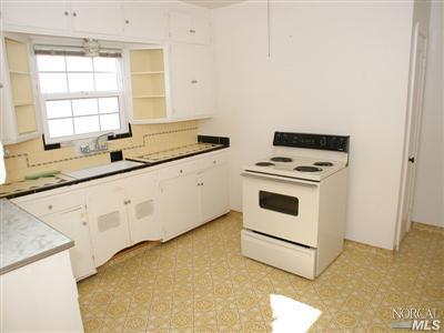 312 Wallace Ave, Vallejo, CA 94590 photo 8
