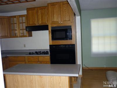 185 NE Sunrise Way NE, Vallejo, CA 94591 photo 4