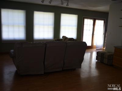 185 NE Sunrise Way NE, Vallejo, CA 94591 photo 6