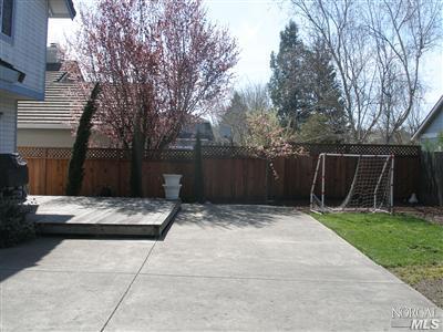 2103 Saint Augustine Cir, Petaluma, CA 94954 photo 5