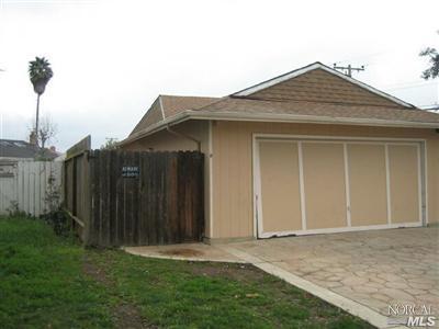 810 Tobin Dr, Vallejo, CA 94589 photo 2