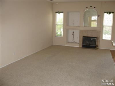 570 Wiegand Way, Dixon, CA 95620 photo 2