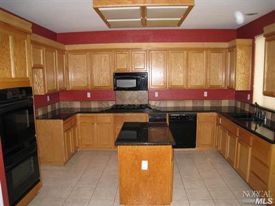 1645 Austin Dr, Dixon, CA 95620 photo 3