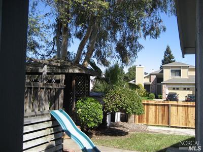 942 Locust St, Fairfield, CA 94533 photo 18