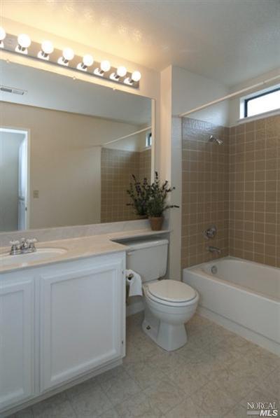 942 Locust St, Fairfield, CA 94533 photo 13