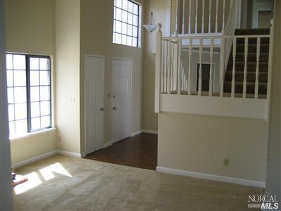 942 Locust St, Fairfield, CA 94533 photo 4