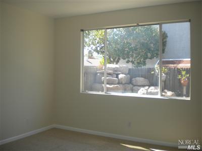 831 Cedarcrest Dr, Vacaville, CA 95687 photo 5