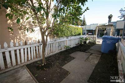 772 Simpson Pl, Santa Rosa, CA 95401 photo 3