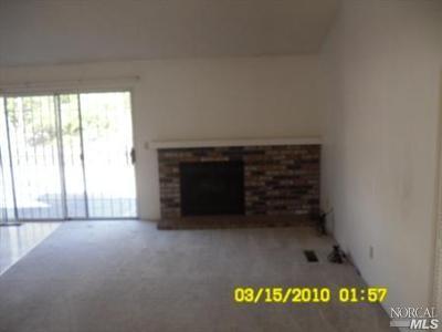 485 Phoenix Cir, Vallejo, CA 94589 photo 2