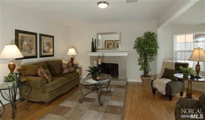 611 Quartz Ln, Vallejo, CA 94589 photo 2