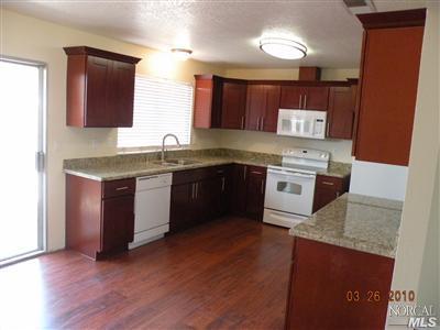 105 Gum Ct, Vallejo, CA 94589 photo 4
