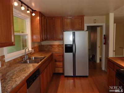 412 Luce Ave, Ukiah, CA 95482 photo 4