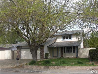 1020 N Lincoln St, Dixon, CA 95620 photo 2