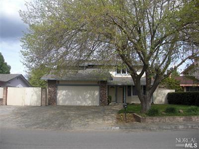 1020 N Lincoln St, Dixon, CA 95620 photo 1