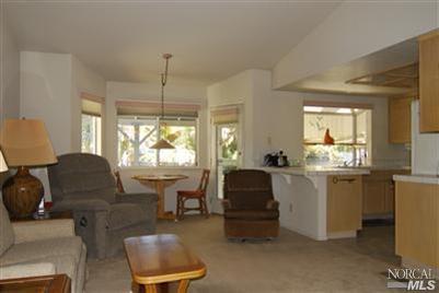 9539 Wellington Cir, Windsor, CA 95492 photo 4