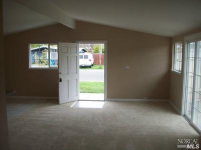 113 Imelda St, Vallejo, CA 94589 photo 2