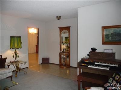 559 School St, Cloverdale, CA 95425 photo 4