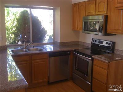 497 Avalon Cir, Vallejo, CA 94589 photo 3