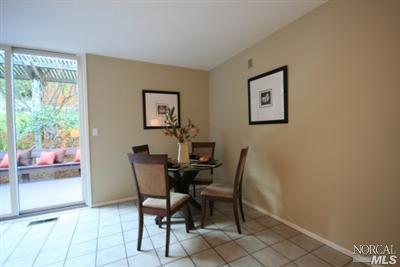 367 Carrera Dr, Mill Valley, CA 94941 photo 3