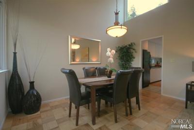 367 Carrera Dr, Mill Valley, CA 94941 photo 2