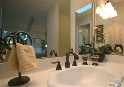 367 Carrera Dr, Mill Valley, CA 94941 photo 9