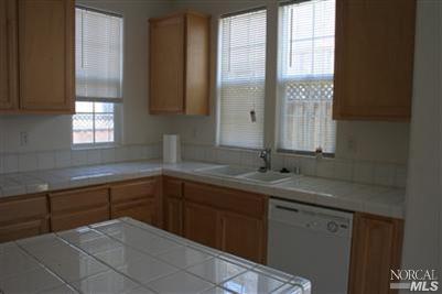 8143 Carlisle Way, Vallejo, CA 94591 photo 4