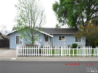 579 Elder St, Vacaville, CA 95688 photo 1
