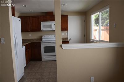 967 Daniel St, Fairfield, CA 94533 photo 5