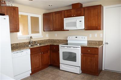 967 Daniel St, Fairfield, CA 94533 photo 4