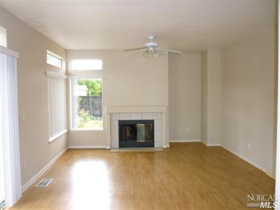 2373 Mountain View Ct, Fairfield, CA 94534 photo 4
