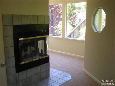14 Castle Hill Ct, Vallejo, CA 94591 photo 4