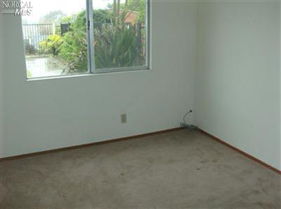 560 Basalt Dr, Vallejo, CA 94589 photo 4