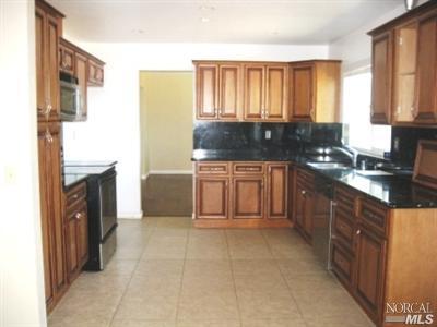 556 Birkdale Dr, Vallejo, CA 94591 photo 2
