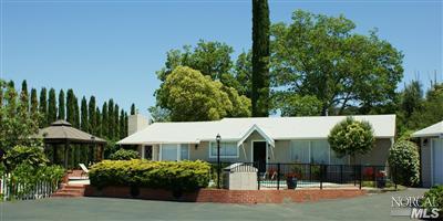 484 Riverview Dr, Ukiah, CA 95482 photo 1