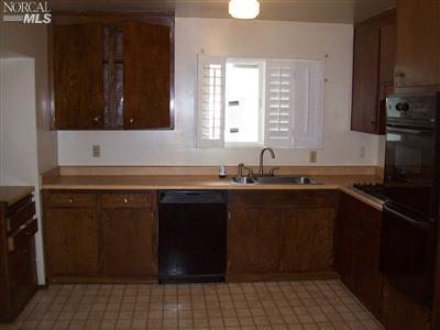 2079 Bristol Ln, Fairfield, CA 94533 photo 5
