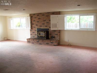 2079 Bristol Ln, Fairfield, CA 94533 photo 3