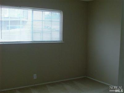 409 E Pacific Ave, Fairfield, CA 94533 photo 5