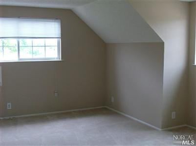 409 E Pacific Ave, Fairfield, CA 94533 photo 7