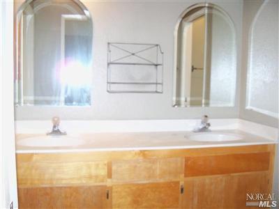 207 Suffolk Pl, Winters, CA 95694 photo 12