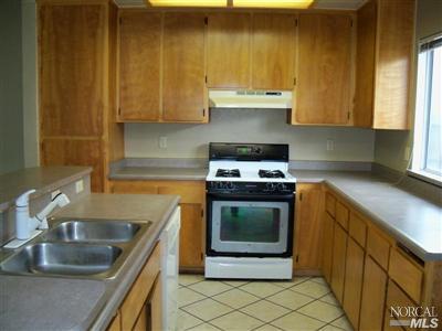 207 Suffolk Pl, Winters, CA 95694 photo 4
