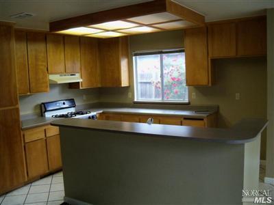 207 Suffolk Pl, Winters, CA 95694 photo 5